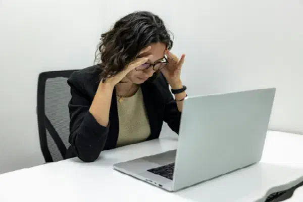 Everyday Problems of a Project Manager with Status Reports